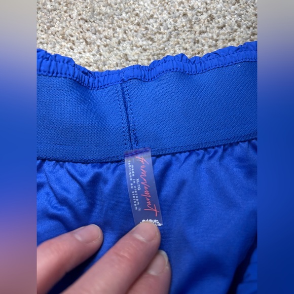 FREE PEOPLE MOVEMENT All Around Shorts BLUE XL Baggy 90's running shorts - Picture 3 of 10